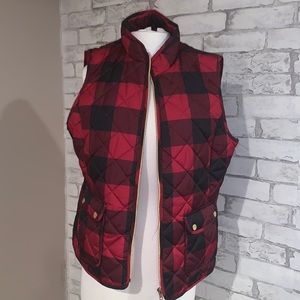 COPY - Buffalo plaid vest practically bran new